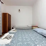 Mira Pirovac