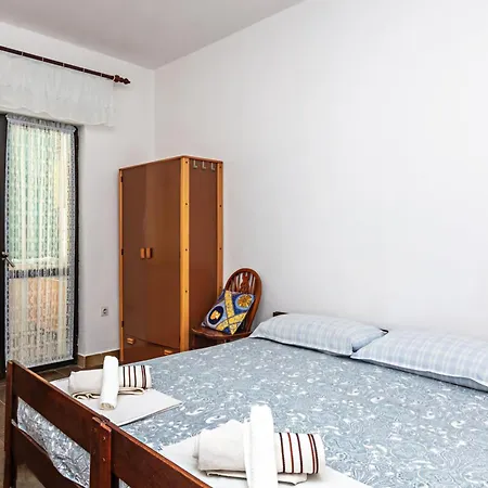 Appartement Mira Pirovac