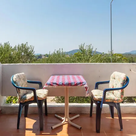 Apartament Mira Pirovac